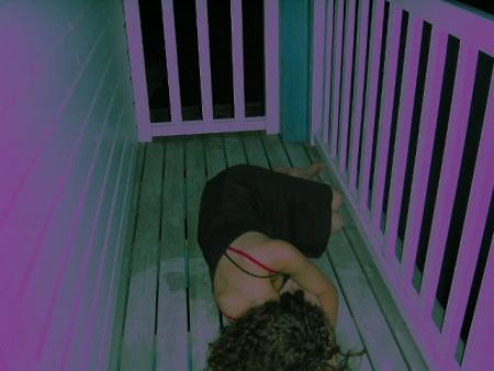 ^ Ya klk1 sur lbalcon^.....